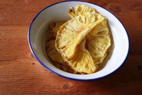 台湾パインは スマイルカットで! そのまんまパクッと 味わって欲しい ジューシーな甘さ ドライフルーツ・乾燥野菜 BLUE BLUEBERRY FARM